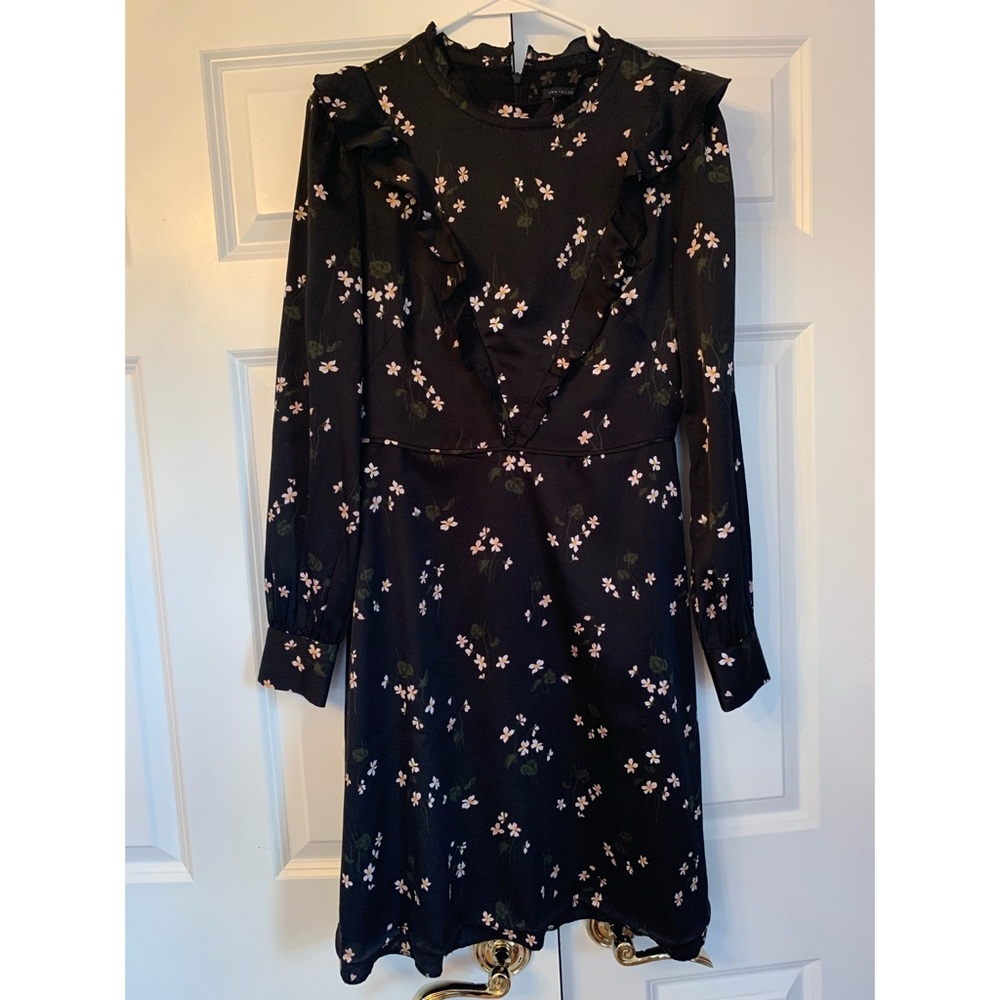 Ann Taylor black floral dress size 2 Tall